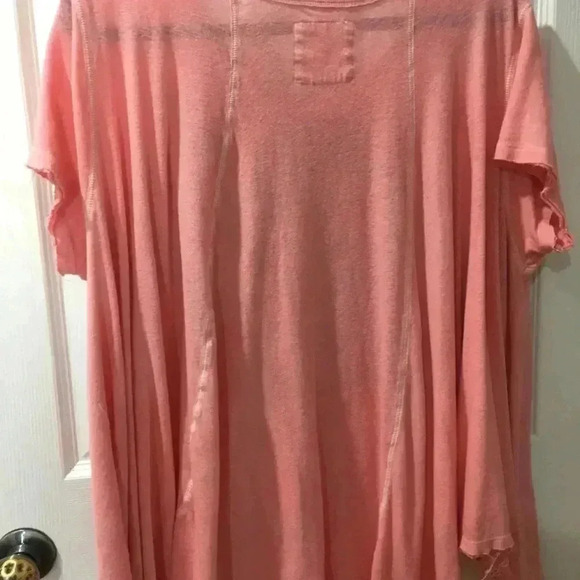 We The Free Swingy top tee medium hi low - Picture 3 of 4